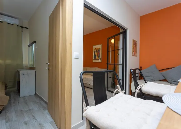 Apartmán 3c's Thess :central, Cosy & Convenient *