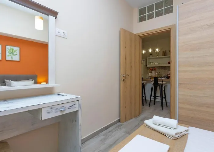 Apartmán 3c's Thess :central, Cosy & Convenient *