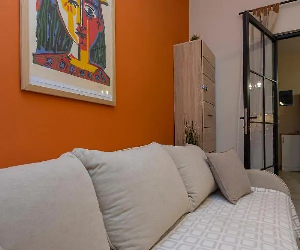 3c's Thess :central, Cosy & Convenient